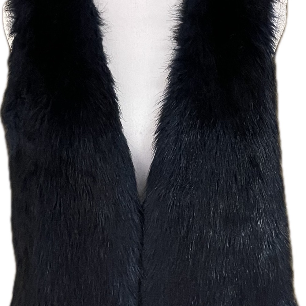 Forever 21 Black Faux Fur Vest M gothic punk